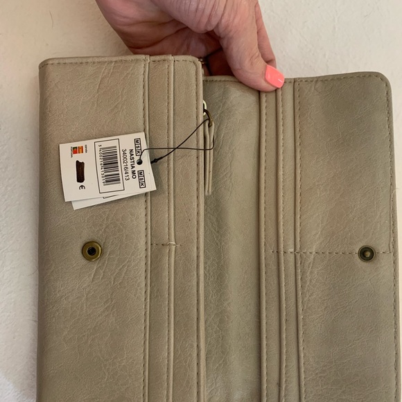 MSK Brand New Wallet with Tags - Picture 5 of 6